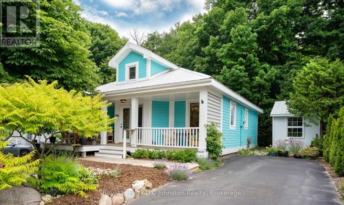 106-383 Mcnabb St, Southampton, ON, N0H2L0 | Card Image