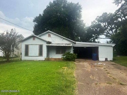 424 Louisiana Ave, Opelousas, LA, 70570-3304 | Card Image