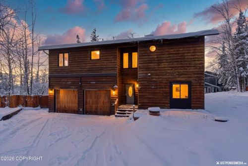 9656 Etolin Cir, Eagle River, AK, 99577-8787 | Card Image