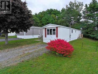 160 Seasons Dr, House other with 2 bedrooms, 1 bathrooms and null parking in Bridgewater NS | Image 1