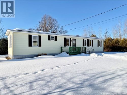 21 Bovaird St, Hampton, NB, E5N3A5 | Card Image