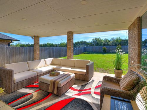 4525 Red Bird Rd, Shawnee, OK, 74804-1476 | Card Image