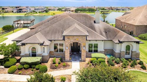 5716 S Oso Pkwy, Corpus Christi, TX, 78414-6337 | Card Image