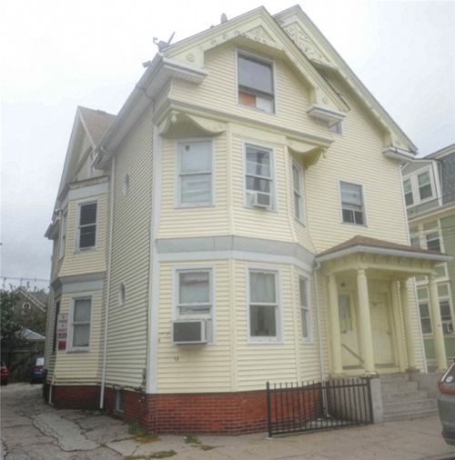 121 Tobey Street, Providence, RI, 02909 | Card Image