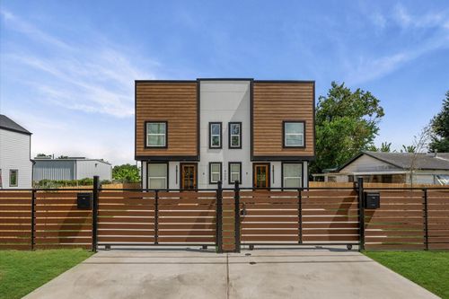 b-8605 Amadwe St, Houston, TX, 77051-2609 | Card Image