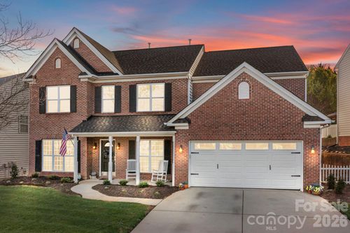 124 Wedge View Way, Statesville, NC, 28677-9767 | Card Image