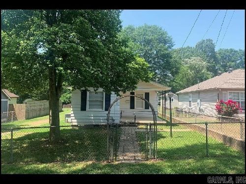 801 Spangle St, Benton, AR, 72015-5036 | Card Image