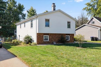 2305 Rainbow Avenue, House other with 4 bedrooms, 1 bathrooms and 1 parking in Bloomington IL | Image 2