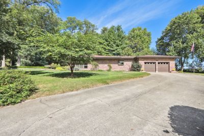 3304 Douglas Woods Drive, House other with 3 bedrooms, 2 bathrooms and 2 parking in Urbana IL | Image 2