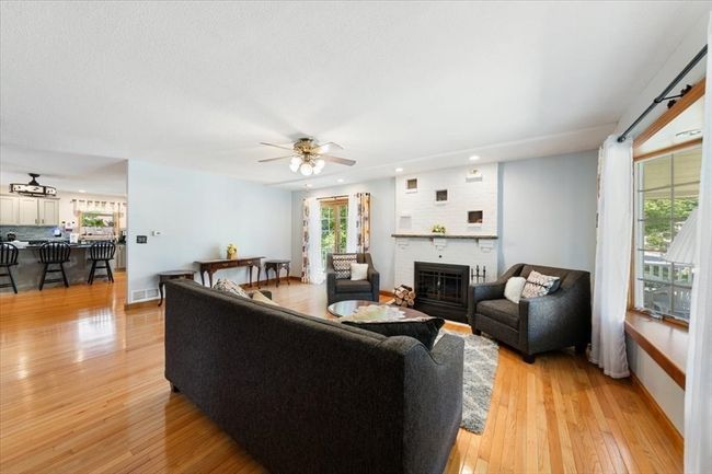 472 Potter Rd, House other with 4 bedrooms, 3 bathrooms and 6 parking in Framingham MA | Image 12