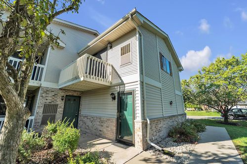 i-7106 98th Avenue, Kenosha, WI, 53142 | Card Image
