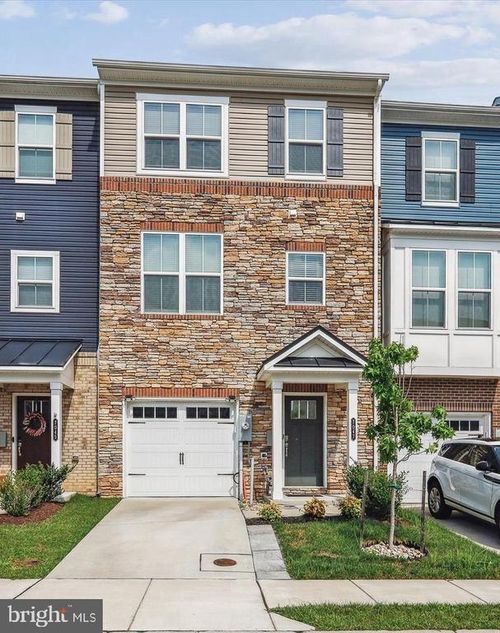 7047 Fox Glove Ln, HANOVER, MD, 21076-2440 | Card Image