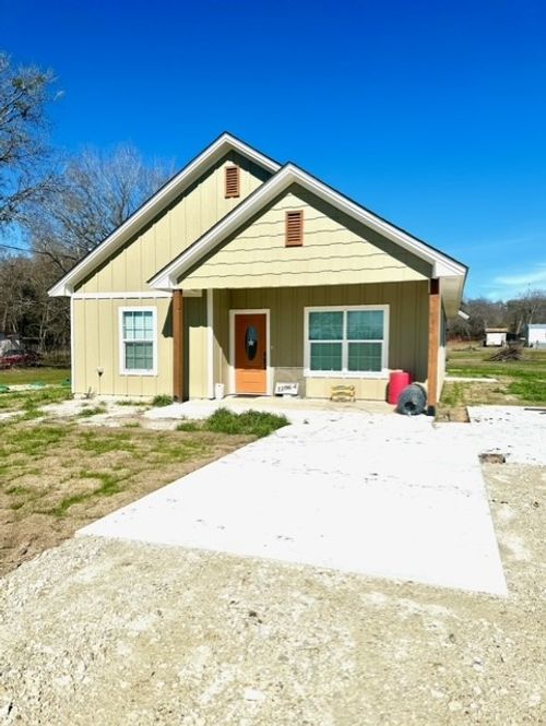 11064 Spur 231, Bryan, TX, 77807-4112 | Card Image