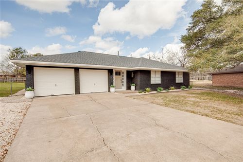 1211 N Ridgefield Cir, College Station, TX, 77840-4339 | Card Image