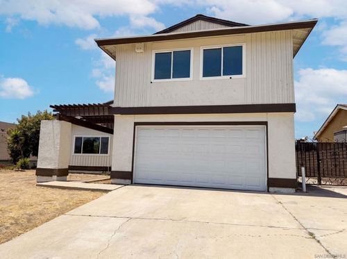 141 Rainier, Chula Vista, CA, 91911 | Card Image