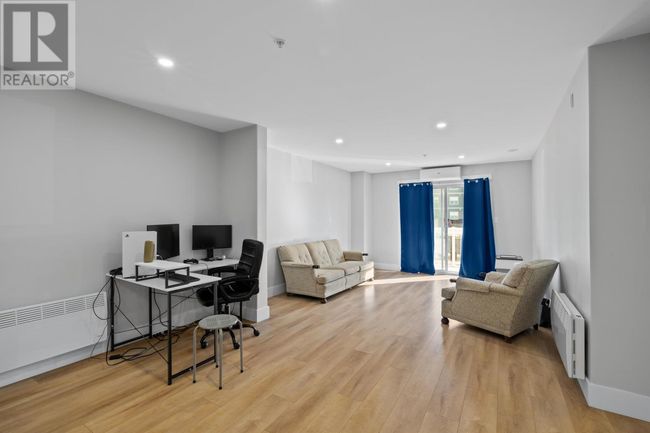 201 - 18 Gilbert Dr, Condo with 1 bedrooms, 1 bathrooms and null parking in East Royalty PE | Image 15