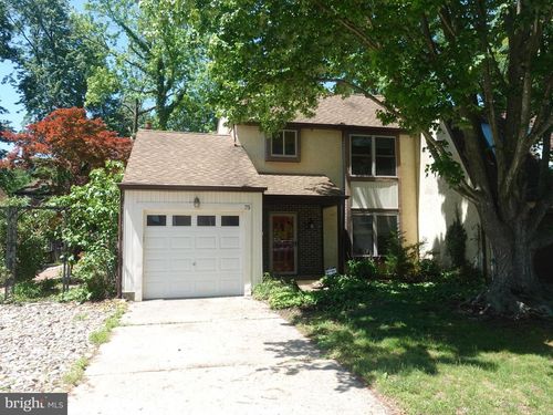 75 Peregrine Dr, VOORHEES, NJ, 08043-1689 | Card Image