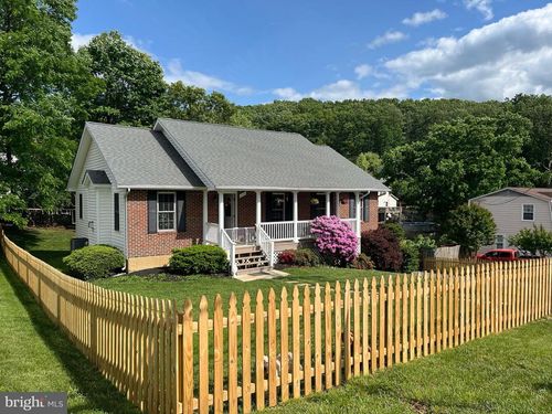 110 Jamestown Rd, FRONT ROYAL, VA, 22630-3712 | Card Image