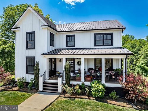 4253 S Blue Ridge Tpke, ROCHELLE, VA, 22738-3813 | Card Image
