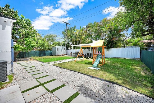 876 Ne 81 St St, House other with 3 bedrooms, 2 bathrooms and null parking in Miami FL | Image 48