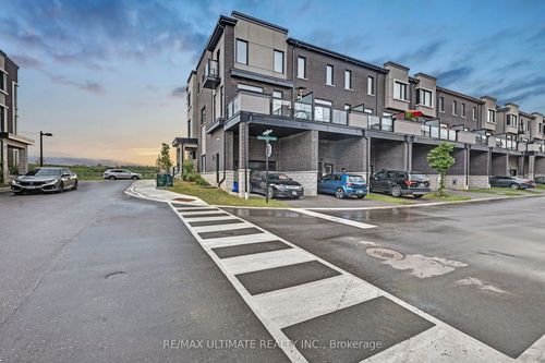 2632 Castlegate Cross, Pickering, ON, L1X0H8 | Card Image