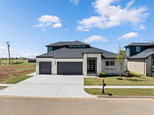 15437 Capri Ln, Edmond, OK, 73013-6260 | Card Image
