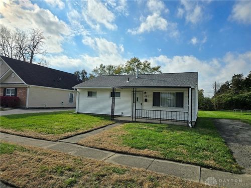 481 Kirkwood Dr, Fairborn, OH, 45324-4429 | Card Image