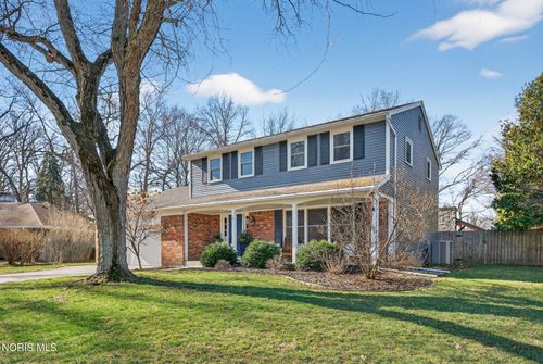1243 Brownwood Dr, Bowling Green, OH, 43402-3535 | Card Image