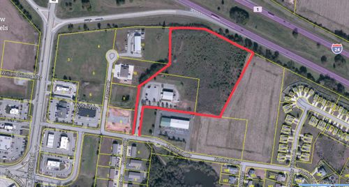 1237 Northfield Dr, Clarksville, TN, 37040-5743 | Card Image