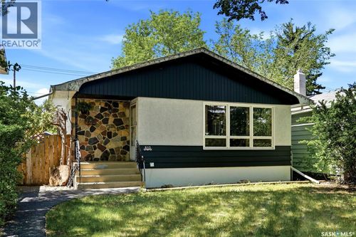 810 Princess St, Regina, SK, S4T3X9 | Card Image