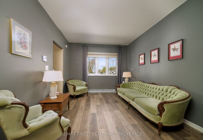 62 Stephen St, House other with 3 bedrooms, 2 bathrooms and 3 parking in Kingston ON | Image 8