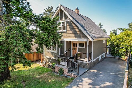 415 Raynor Ave, Victoria, BC, V9A3A7 | Card Image