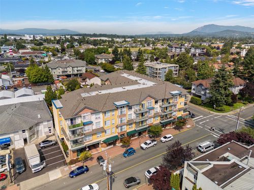 211-9840 Fifth St, Sidney, BC, V8L2X3 | Card Image