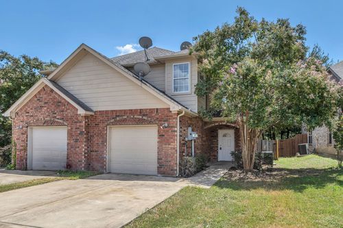 711 Parkplace Rdg, Princeton, TX, 75407-6717 | Card Image