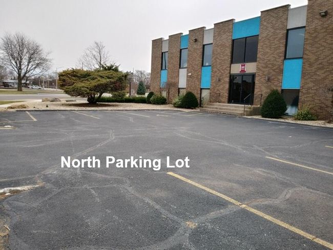 200 N lot | Image 4