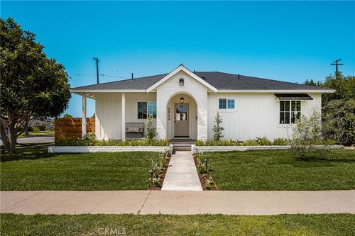 5840 E Oakbrook St, Long Beach, CA, 90815-1345 | Card Image