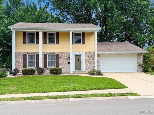 1006 Nancy Dr, O Fallon, IL, 62269-2400 | Card Image