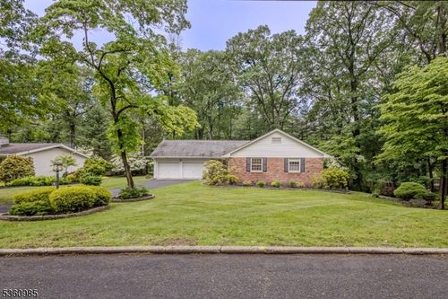 7 Deer Path, Green Brook, NJ, 08812-2014 | Card Image