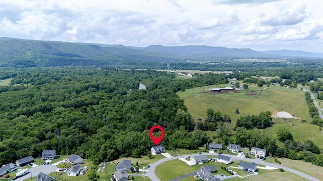 266 Locustdale Loop, House other with 6 bedrooms, 3 bathrooms and null parking in SHENANDOAH VA | Image 69