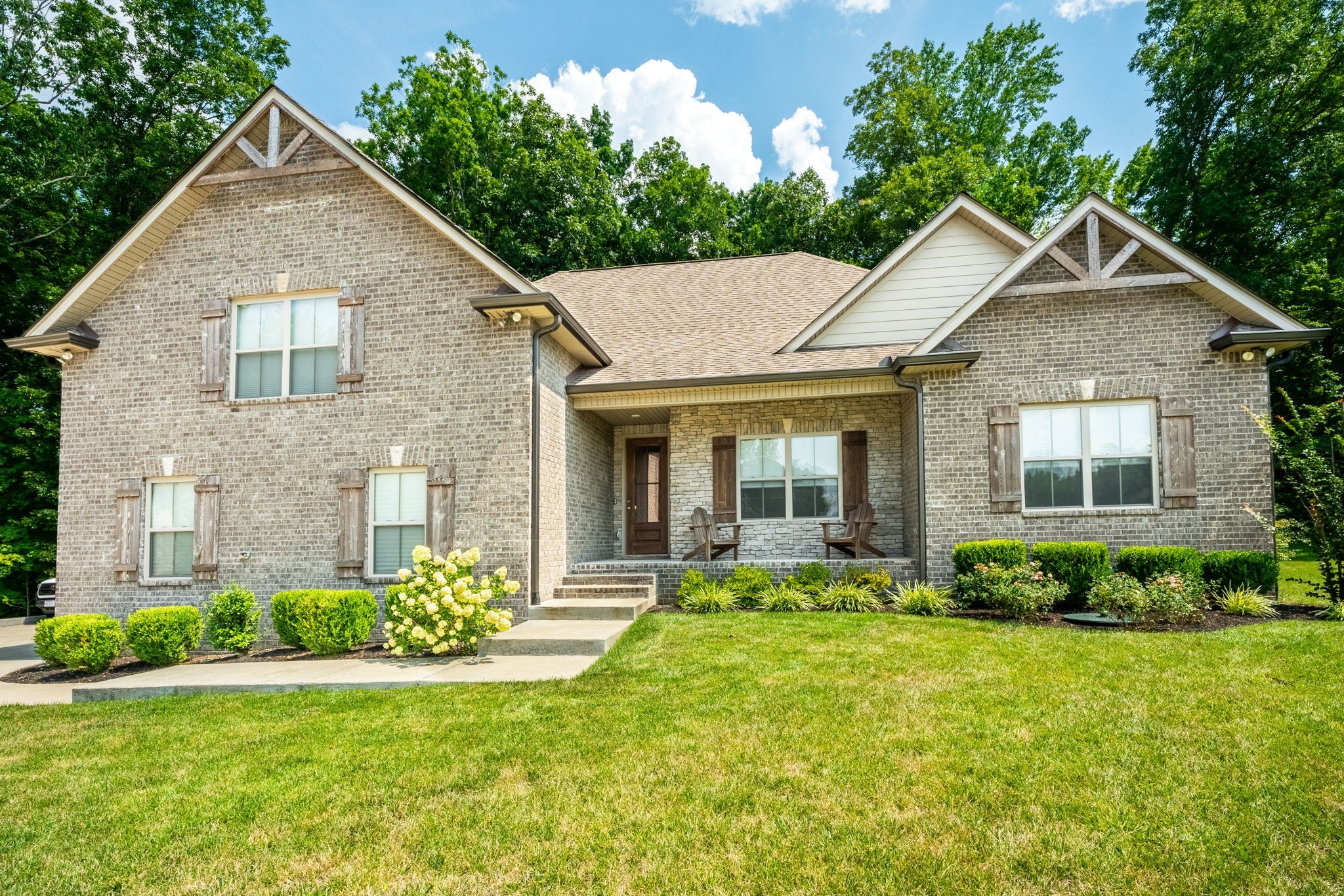 Mayflower Ct, Greenbrier, TN 37073