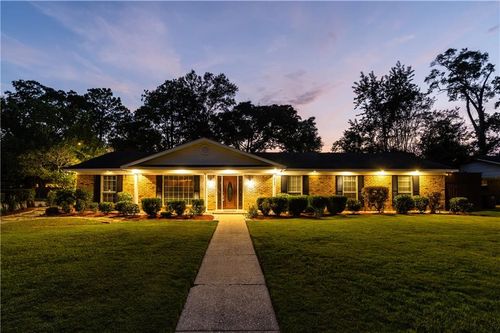 814 Pinemont Drive, Mobile, AL, 36609 | Card Image