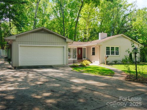 1123 Lynbrook Dr, Charlotte, NC, 28211-4255 | Card Image