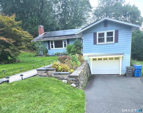 48 Ferguson Rd, Manchester, CT, 06040-4533 | Card Image