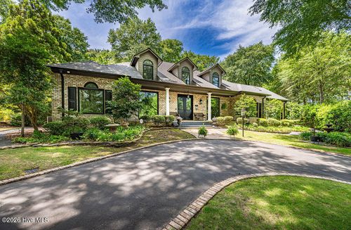 4 Village Ln, Pinehurst, NC, 28374-8723 | Card Image