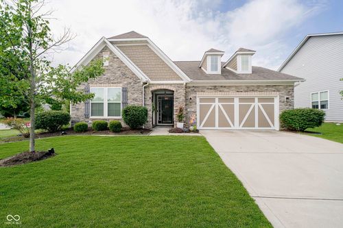 801 Oaklawn Dr, Westfield, IN, 46074-7307 | Card Image