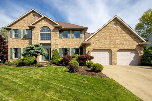 1570 Wildwood Dr, Wooster, OH, 44691-1977 | Card Image