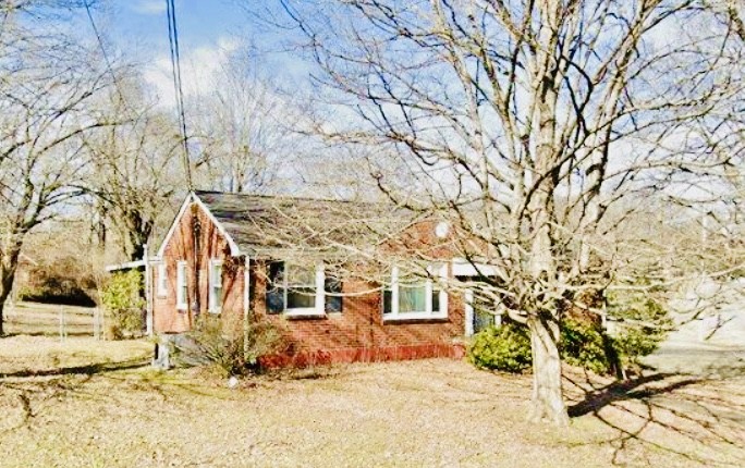 Barbara Dr, Madison, TN 37115