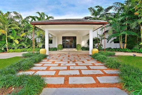 6611 Leonardo St, Coral Gables, FL, 33146-3311 | Card Image