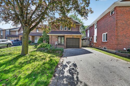 39 Longfellow Crt, Whitby, ON, L1N6V7 | Card Image