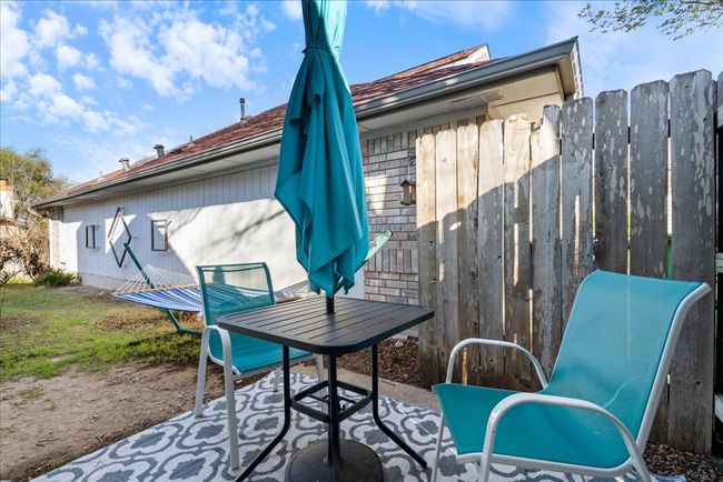 View of side patio / terrace | Image 19